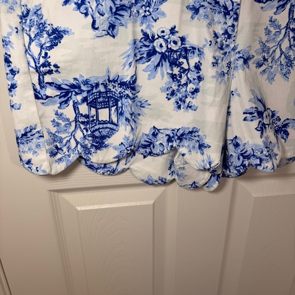 NWT Blue and White Shelby Crown and Ivy Shorts - Picture 6 of 12